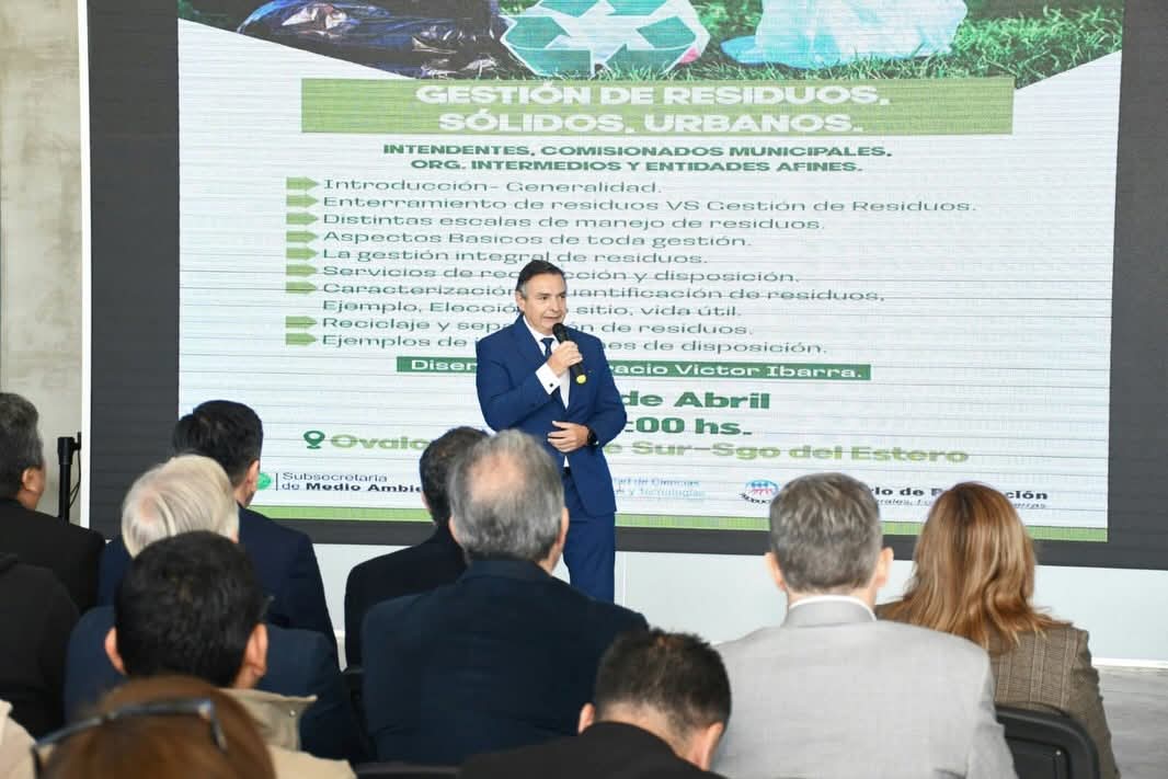 Dictan una jornada de capacitación sobre el “Manejo de Residuos Sólidos Urbanos”