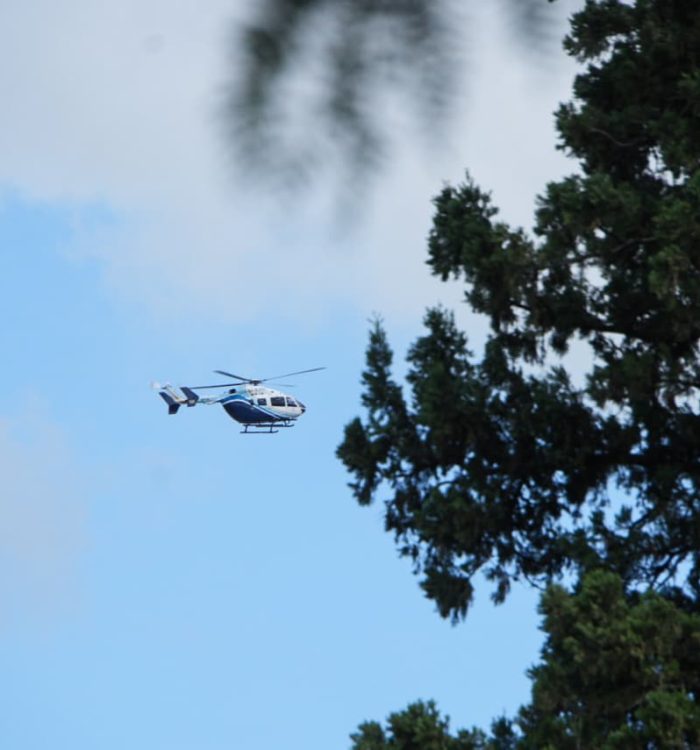 Sorpresa en la zona de Tribunales por vuelos incesantes de un helicóptero