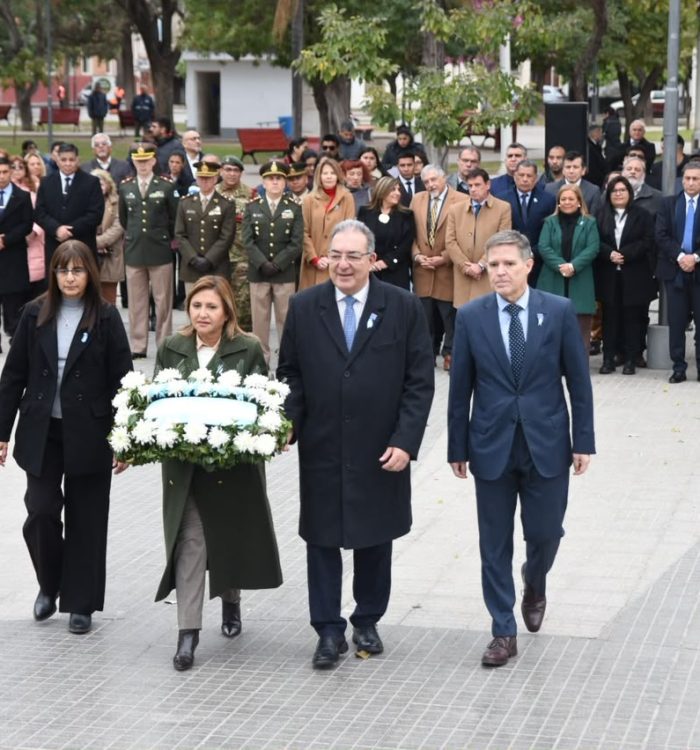 Emotivo acto a 176 años del fallecimiento del General San Martín