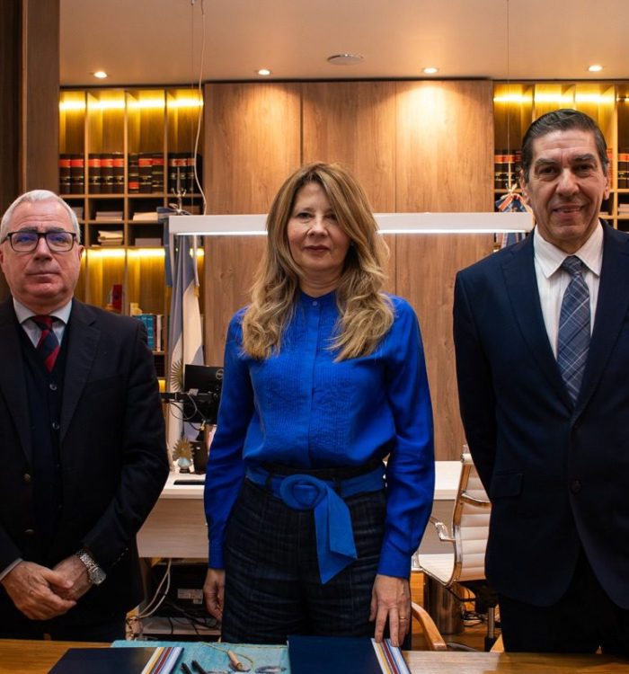 El Ministerio de Justicia y la Ucse firmaron un convenio para capacitar en Mediación penal juvenil y prácticas restaurativas