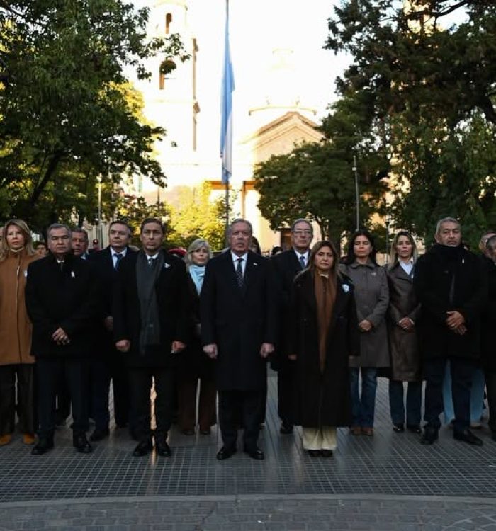Día de la Bandera: Elías Suárez llamó a construir “una patria más justa y solidaria”