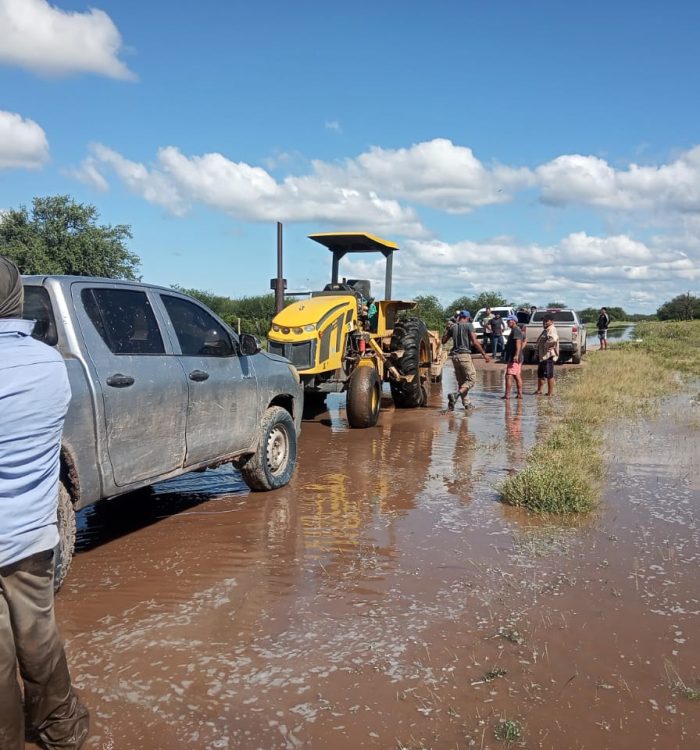 Asistencia permanente en Atamisqui y Avellaneda: familias evacuadas reciben contención tras el temporal
